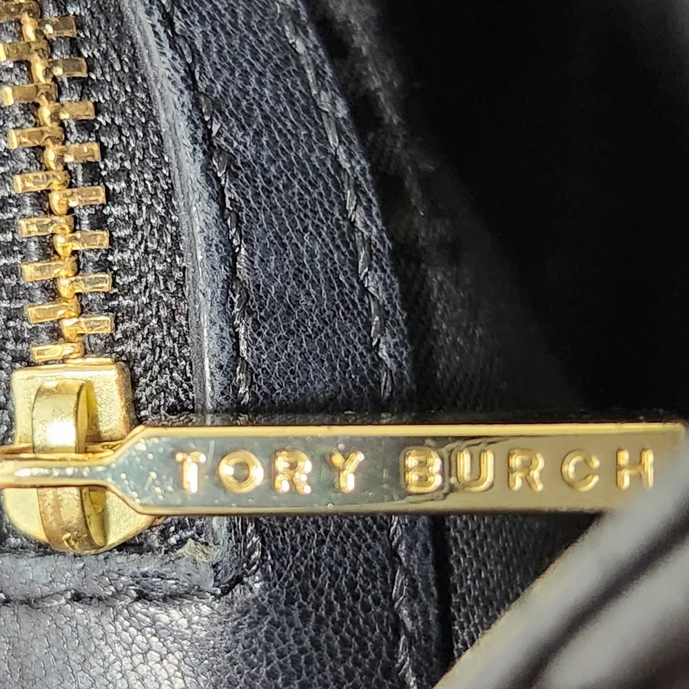 Tory Burch reposhing this